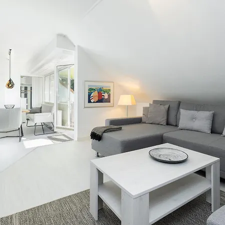 Apartament Golfresidenz 211 *